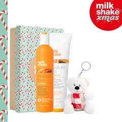   milk_shake® Moisture Plus sampon száraz hajra 300 ml + milk_shake® Moisture Plus kondicionáló 300 ml luxury díszdobozban + ajándék milky bear kulcstartó